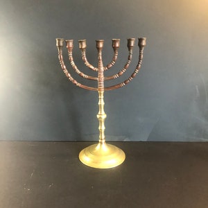 Vintage Brass Menorah – 7-Branch Judaica Candelabra, Brown Patina Arms, Polished Gold Base, Jewish Home Decor, Hanukkah Gift