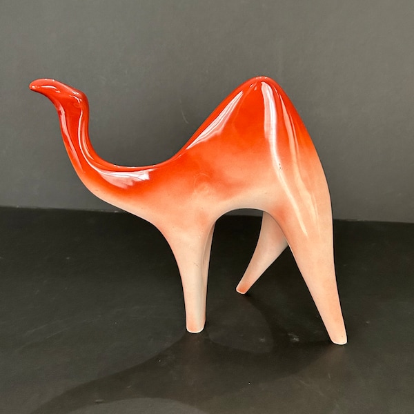 Vintage Lubomir Tomaszewski CMIELOW Porcelain Art Deco Camel Figurine - Pristine Condition | Mid Century Modern Décor