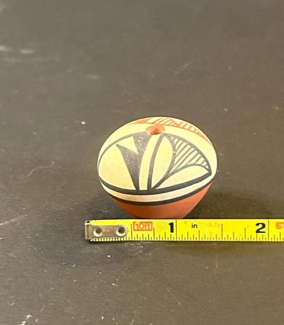 Vintage Acoma Pueblo Miniature Seed Pot: Hand-painted Native