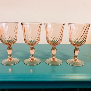 Medium Vintage Pink Swirl Glassware Set of 4
