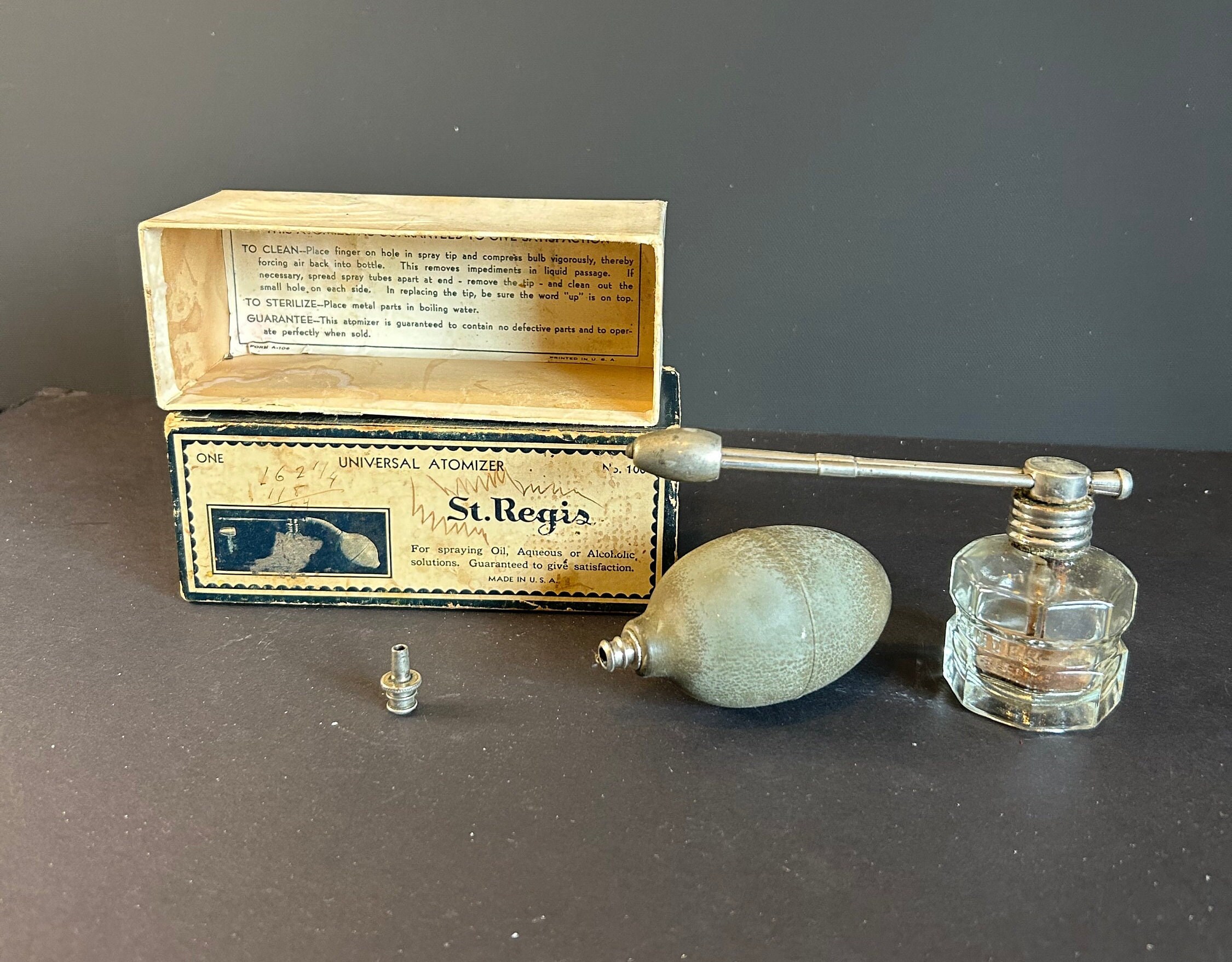 Atomizzatore di Profumo Ricaricabile Vintage 3.4OZ / 100ml - Spruzzatore Classico con Pompetta, Professionale, Ottimo per Barman