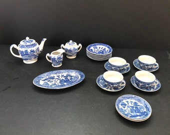 Japanese Child&#39;s 22 Piece Tea Set Wonderful Condition