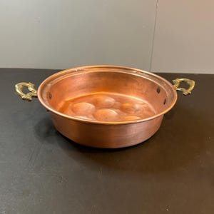 Koperen escargotpan met zware messing handgrepen, Ebelskiver-pan, eierstroperpan, Nederlandse pannenkoeken, Franse boerderijkeuken 10 x 3 inch