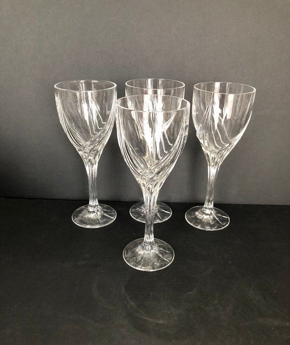 Lenox Debut Set of 4 Wine Glasses Elegant Statement Pieces 