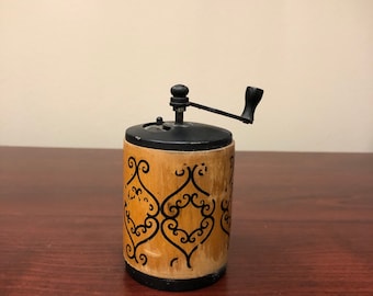 Vintage Olde Thompson Barrel Wooden Pepper Mill from the 1970s