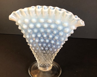 Vintage Fan Vase White Ombre Opalescent Hobnail Glass Fenton