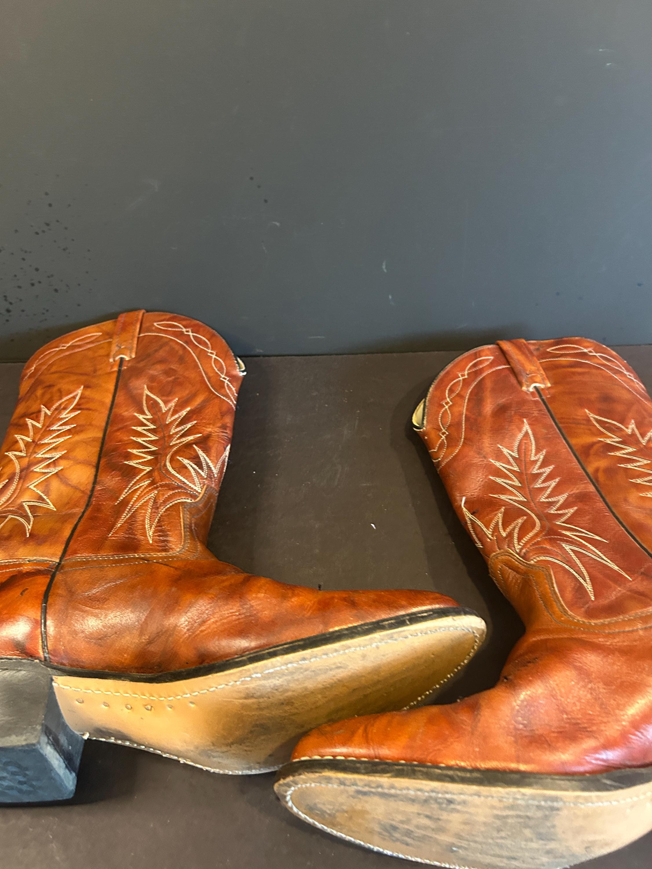 Vintage Acme Cowboy Boots: Brown Leather Western Rodeo Boots  display picture 1
