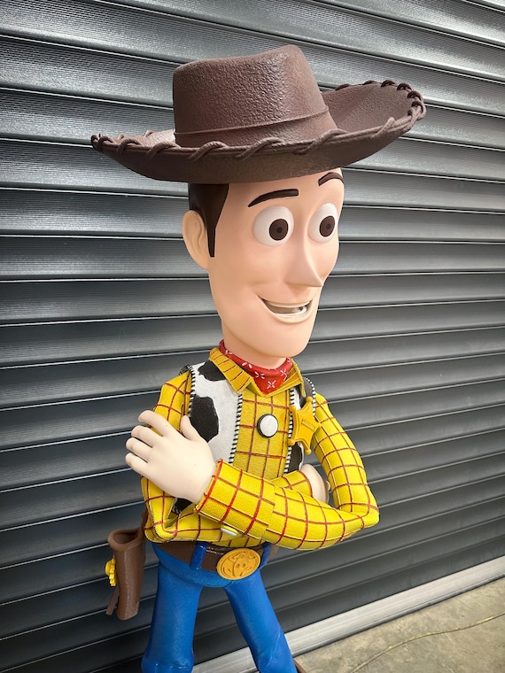 やーWoody's Roundup Woody Life Size Toy Story 30th Anniversary