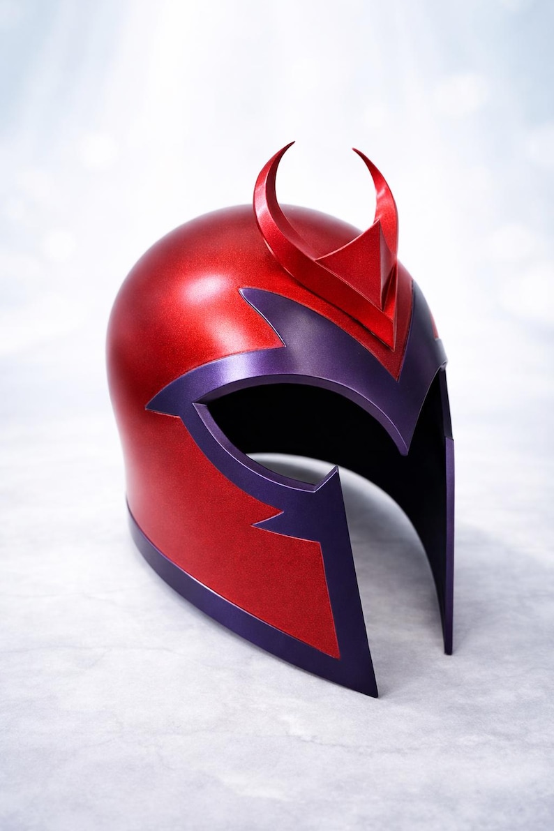 3D Printed Magneto Helmet: Cosplay Accessory 画像 3