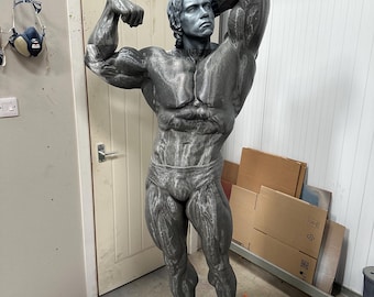 Estatua de tamaño natural de Arnold Schwarzenegger impresa en 3D (impresión en bruto)