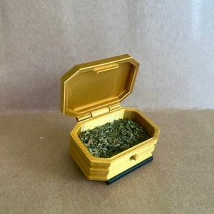 Replica Beetle Snuff Box with display stand, Deep Space Nine, 3DPrinted, Free Shipping!