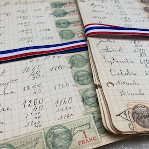 Raccolta di 10 pagine con francobolli fiscali, vintage francese, effimeri, storia