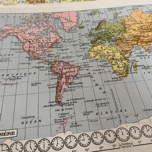 Alrededor de 50 grandes mapas ilustrados de la enciclopedia Larousse de 1928, efímeras originales de papel francés vintage, arte mural, enmarcado, histórico