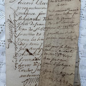 Due manoscritti del 1699 e del 1730, antichi documenti notarili francesi, calligrafia, documenti storici