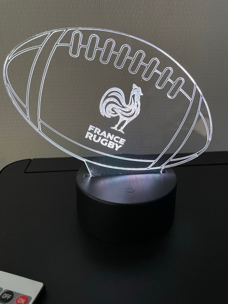 Lampe de table veilleuse France Rugby personnalisée, illusion 3D. NON