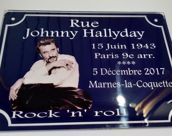 Personalized Johnny Hallyday decorations.