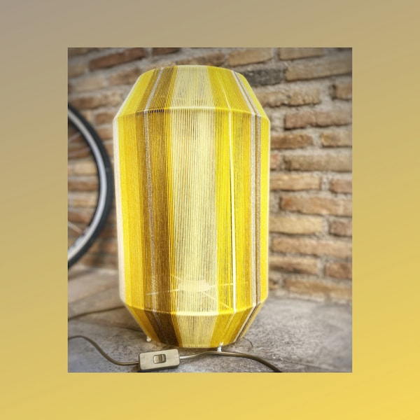 Lampe en fil tissé à la main, lampe de table tissée en fil, guirlande lumineuse dorée et jaune, luminaire Bonbon, lampadaire de style Noguchi