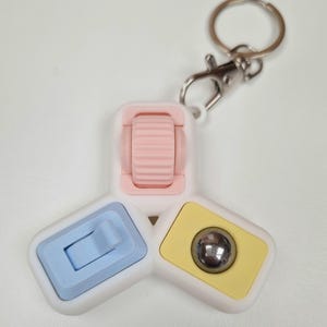 NEW Triple Keyring Fidget