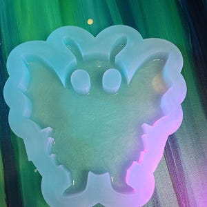 XL Batty Mothman Standing Glossy Handmade Silicone mold Moth Man Cryptid Bat Wing Glossy Epoxy Decor