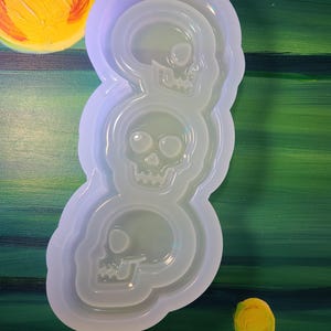 Triple 3D Skull Tray Handmade Mold Silicone g art mold Premium silicone Epoxy mold Big shiny mold Clear Mold UV mold