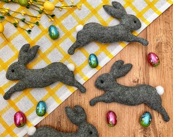 Felt Jumping Bunny / Easter Decor / Easter Bunny / Felt Bunny / Easter Decorations / Felt Padded Bunnies