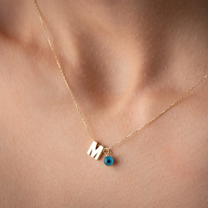 Collar con inicial de oro de 14 quilates y ojo malvado, collar con inicial minimalista, collar con inicial diminuta, collar con letra, collar con nombre personalizado