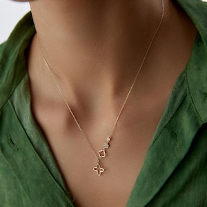 14 K Solid Gold Minimal Clover Charm Necklace, Minimal Gift for Christmas