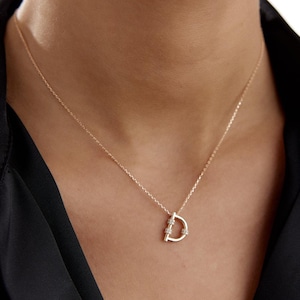 Collar con inicial de diamante real en oro macizo de 14 quilates