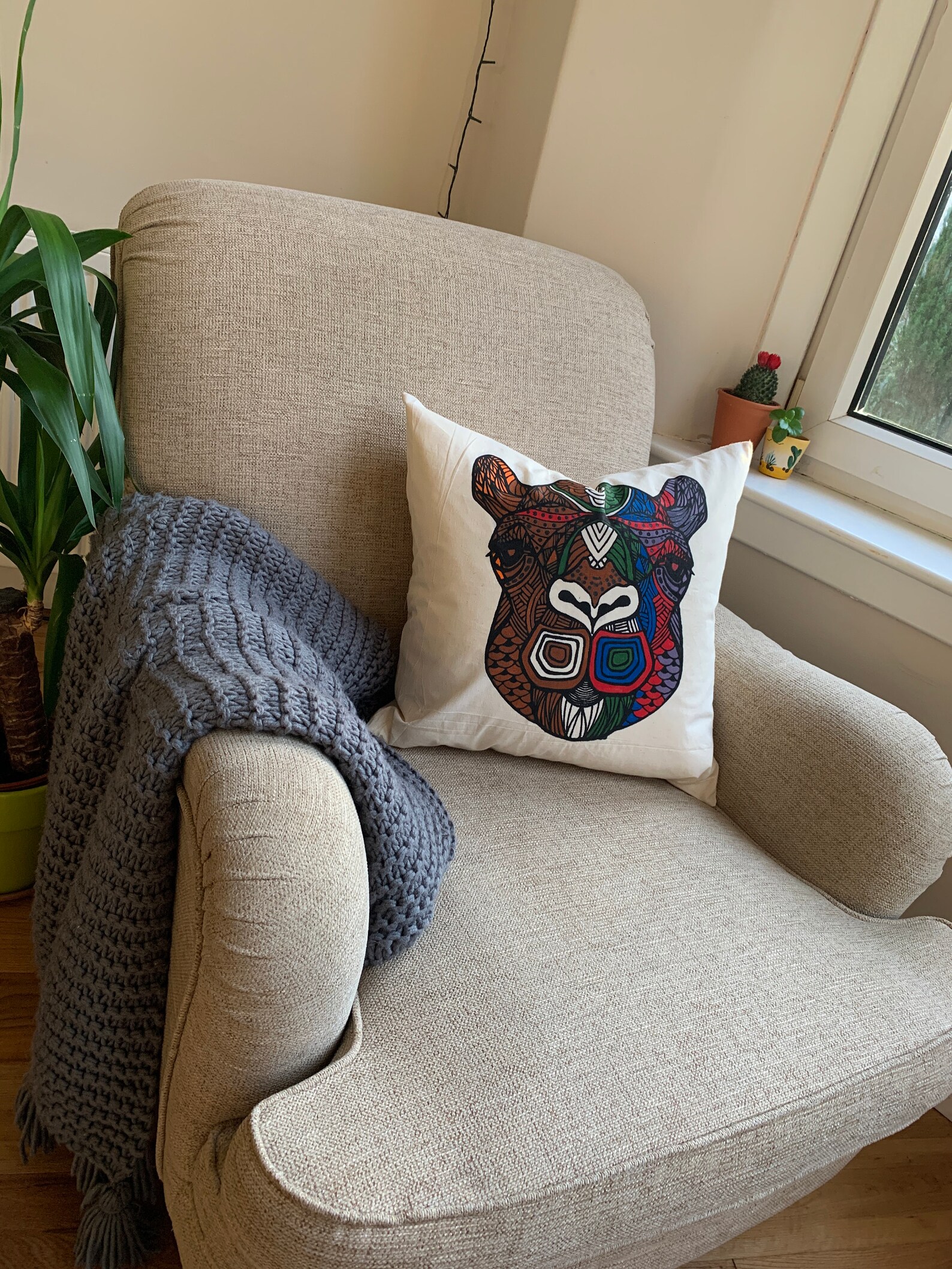 HandPainted Cushion Cover Ethically Made In Sri Lanka Etsy.de