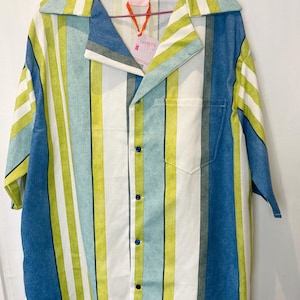 Camisa de manga corta a rayas verdes para hombre, hecha a mano, con cuello con muesca