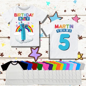 Gepersonaliseerde nummer verjaardag T-shirt, 1-10 BlockNumber themafeest, bijpassende familie T-shirt, babycadeau, verjaardagsoutfit, aangepaste naam en leeftijd