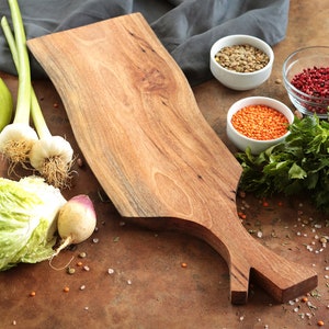 Walnut wood cutting board kitchen board cheese board meat board