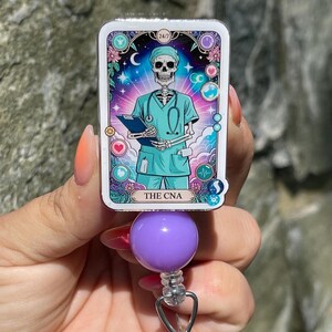 Porta credencial de CNA/ Porta credencial de enfermera/ Porta credencial retráctil/ Porta credencial de CNA/ Porta credencial de carta del tarot/ Porta credencial de identificación/ Regalo de enfermera/