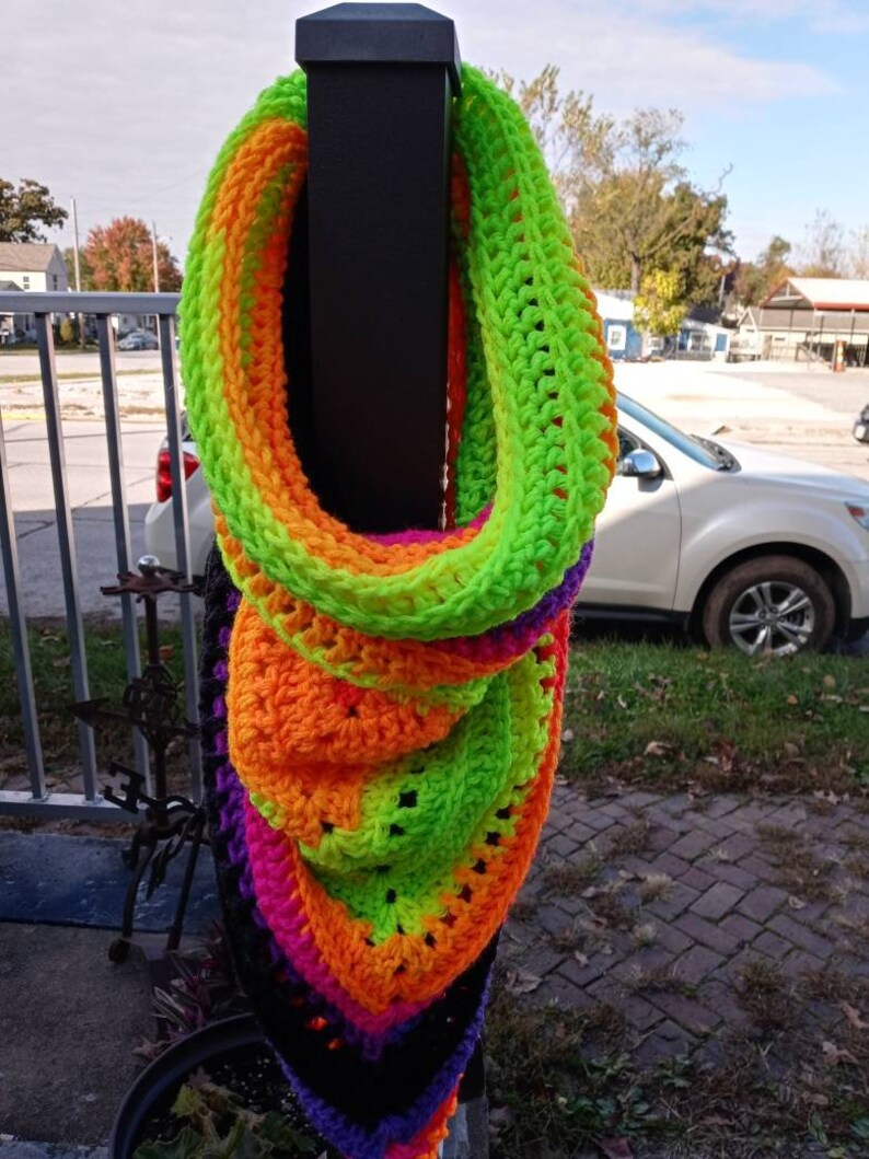 oleander hooded scarf