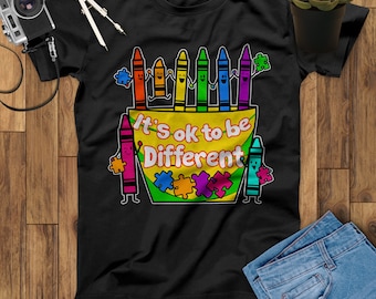 Crayones Está bien ser diferente Camisetas de concientización sobre el autismo, camiseta unisex para el autismo