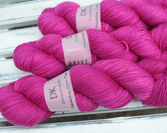 Sokkengaren extra fine Merino, tint Violet Riot