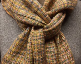 Handwoven scarf -The Landlord- made of virgin wool and alpaca