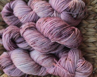 Hand-dyed sock yarn 6X! Color -Antique MauveSpeckles- 150g/420 m