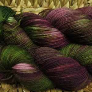 Han-dyed sock wool 6FACH! Color -Blackberry Summer- 150g/420 m