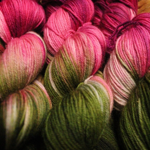 Sockenwolle extrafeine Merino, Farbton "VALENTINE"!