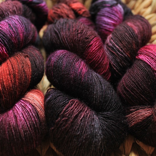 NEU: Silkysingle 600m, 30% Seide, "Black Rose"