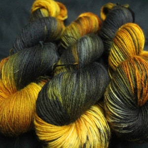 Handgefärbte Sockenwolle 6FACH! Farbe -Goldmarie- 150g/420m