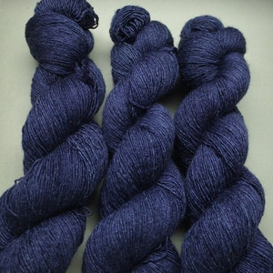 BACK! SilkySingle -Blue Moon- 30% silk 600 m/100 g,