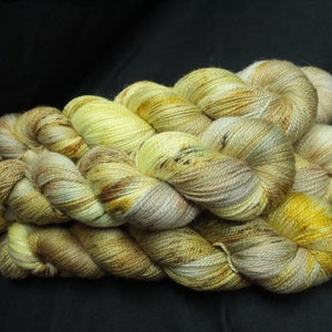 Silpaka, hand-dyed, with alpaca and silk, "600 m -WHEAT-