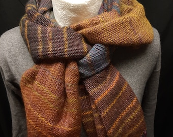 Handwoven scarf -longfade- made of virgin wool and alpaca