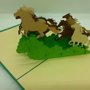 carte en 3D des chevaux aux gallop personnalisable
