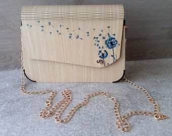 Hand-painted wooden handbag with a beautiful finish and very durable
