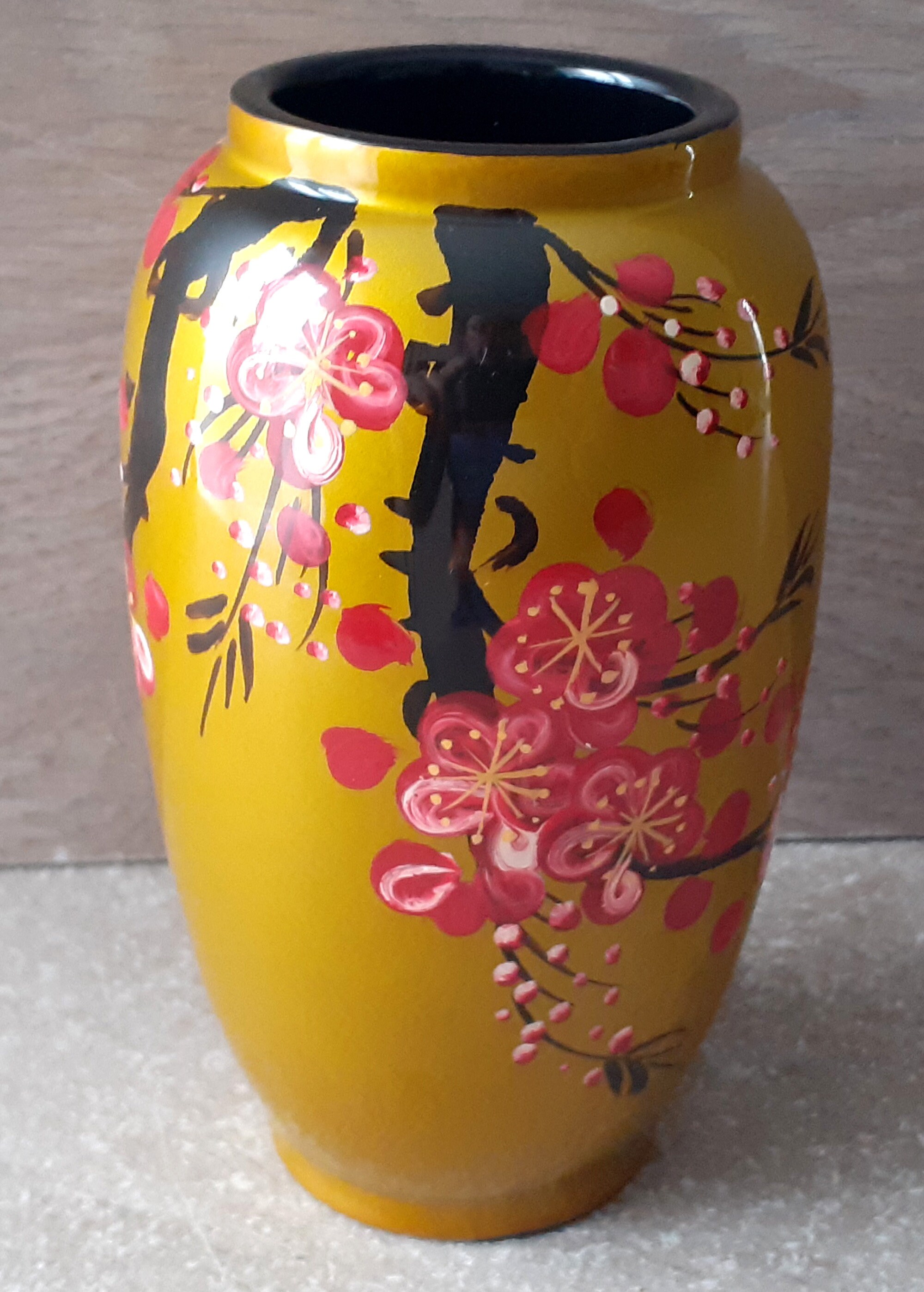 Vase Laqué Pour Decoration Florale