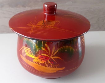 pretty lacquered wooden sugar bowl