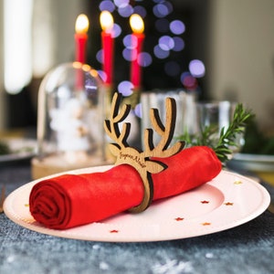 Lot de ronds de serviette en bois personnalisé tête de renne Joyeux Noël ou Prénom - Découpe laser - Laser cut